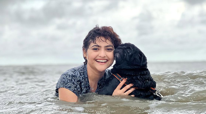 Video posted on Aindrila Sharma's YouTube channel | Sangbad Pratidin