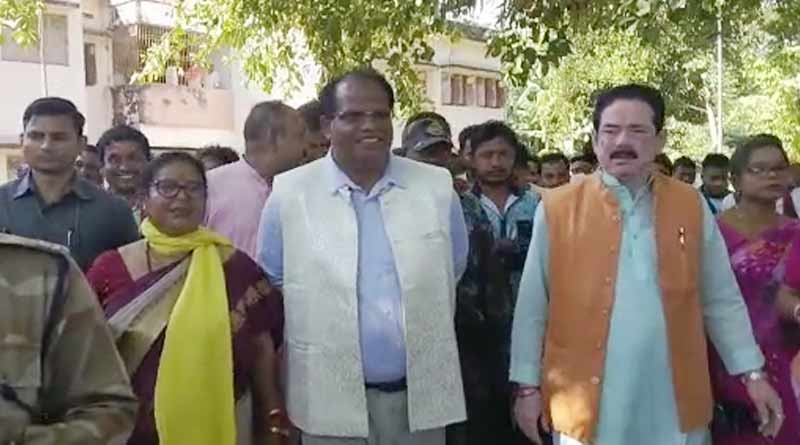 BJP MP John Barla gets bail in poll code violation case । Sangbad Pratidin
