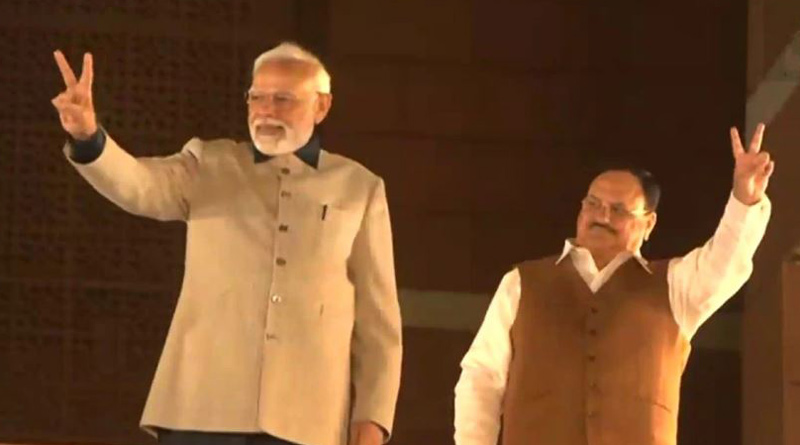 PM Modi congratulates people of Gujarat after assuring big win। Sangbad Pratidin