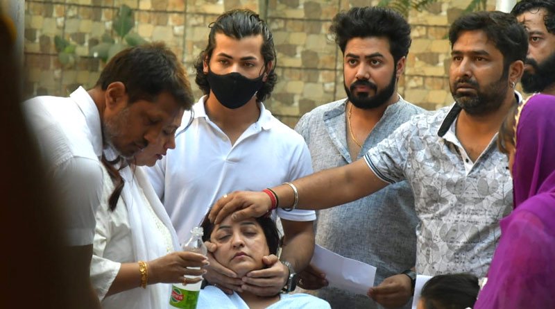 Tunisha-Sharma-last-rites-1
