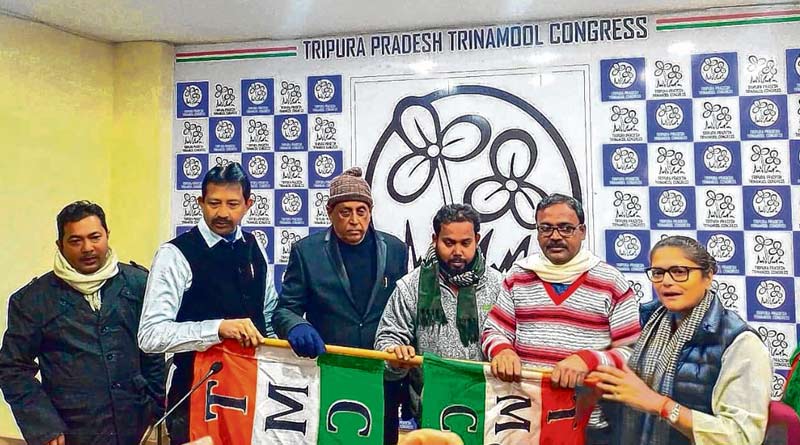 Thousands of CPM, BJP, Congress workers join TMC। Sangbad Pratidin