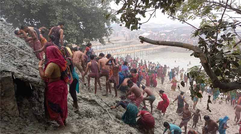 Devotees gathered at Tulsi Mela during Makar Sankranti । Sangbad Pratidin