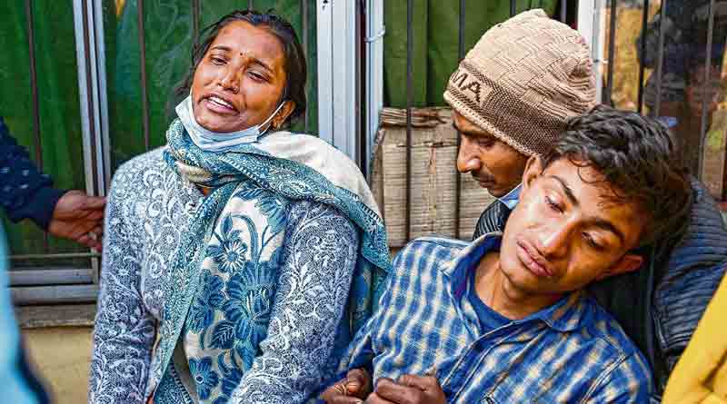 Dhanbad Fire: Mother tried to rescue child | Sangbad Pratidin
