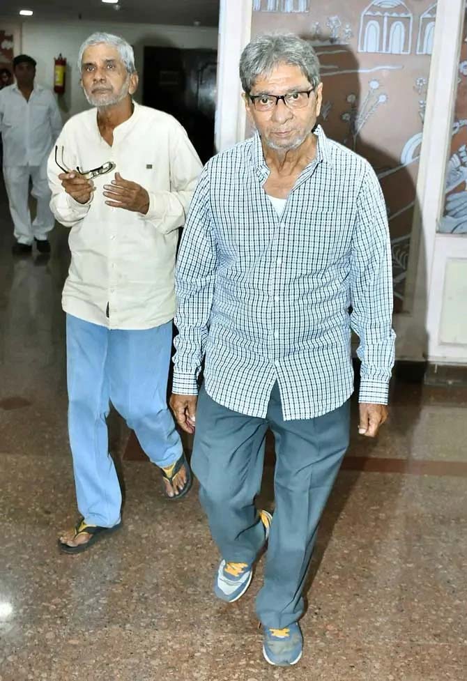 Javed-Khan-Amrohi-2