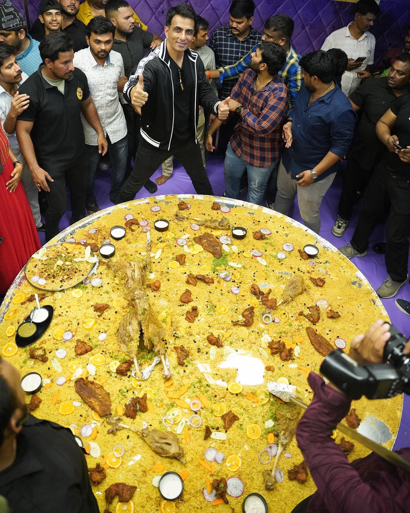 Sonu-Sood-Plate 1