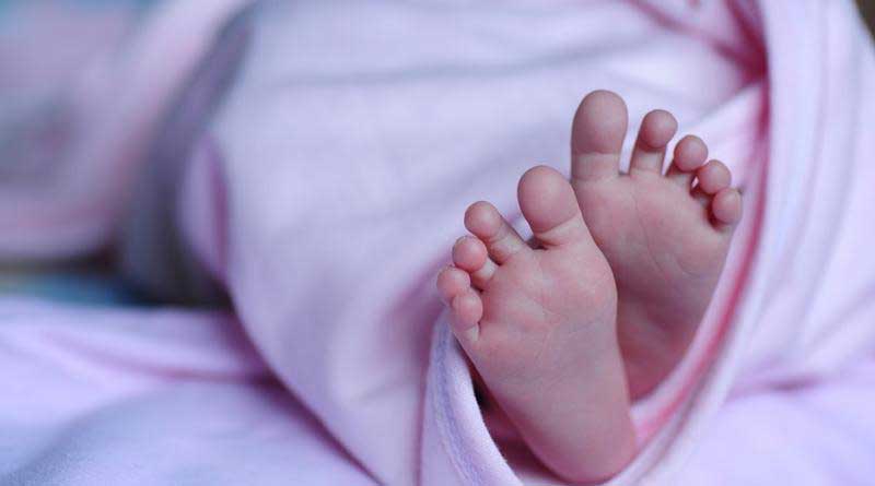 Midnipur woman gives birth before Madhyamika, names new born as 'Anko' | Sangbad Pratidin