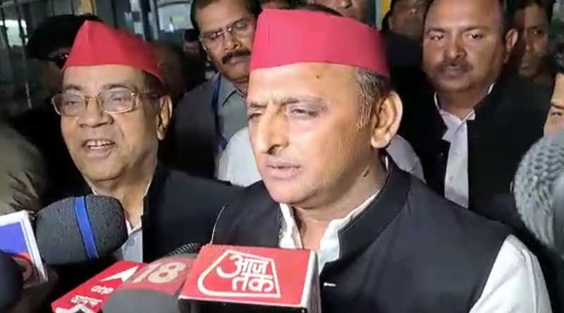 SP leader Akhilesh Yadav hints for third front | Sangbad Pratidin