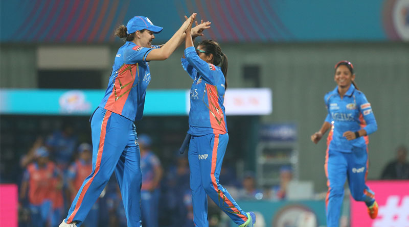 WPL: Mumbai Indians wins first match by huge margin | Sangbad Pratidin