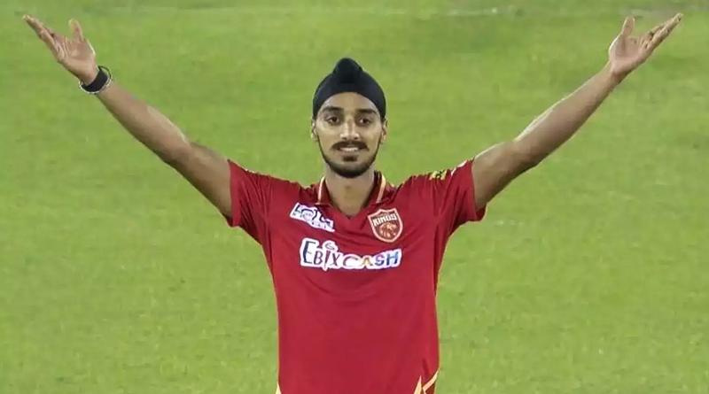 Pakistan Fan Tries to Troll Arshdeep Singh for Shaheen Afridi-like Celebration | Sangbad Pratidin