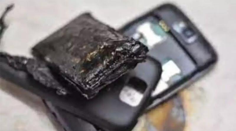 8 year old Kerala Girl Dies As Mobile Phone Explodes In Her Face | Sangbad Pratidin