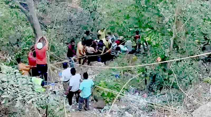 16 dead in two separate accident in Mumbai and Karnataka | Sangbad Pratidin