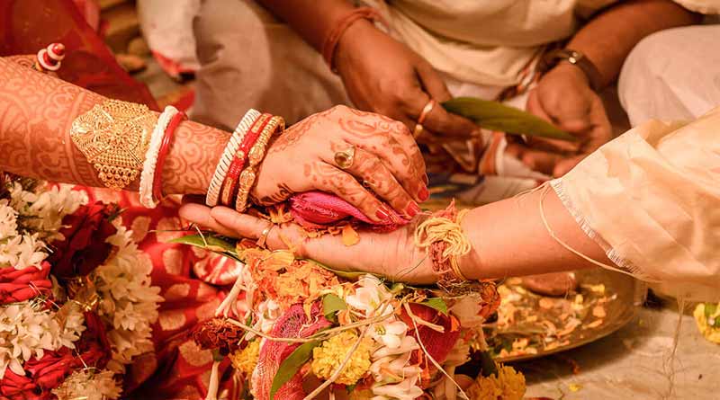 A Groom hit with slippers by father for demanding bike in dowry | Sangbad Pratidin