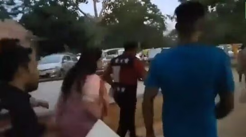 Now Union Minister Meenakshi Lekhi 'Runs Away' From Reporter Evades Questions on Wrestlers' Protest Congress Shares Video | Sangbad Pratidin