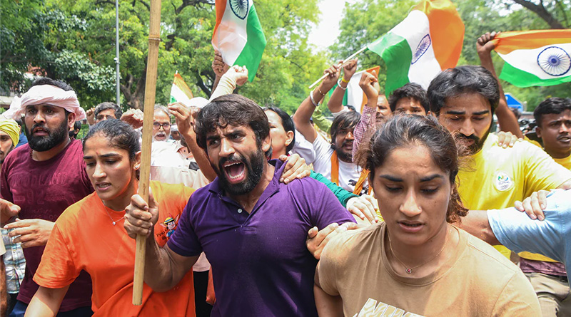 Will shoot the wrestlers if needed, says former IPS, Bajrang Punia reacts | Sangbad Pratidin
