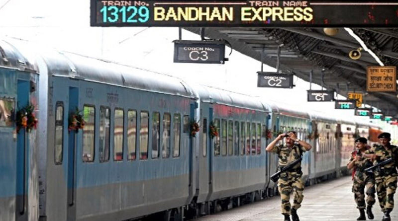 Customs Department and RPF clashes over alcohol in Bangladesh train | Sangbad Pratidin