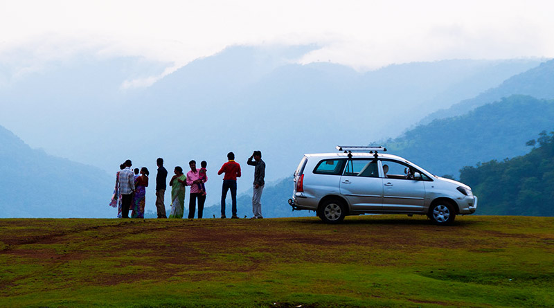 Massive cost of rented car causing trouble to tourist in North Bengal | Sangbad Pratidin