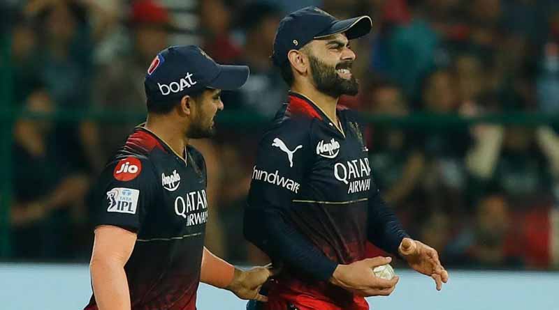 Virat Kohli had a bit of a niggle in his knee during GT match, said RCB coach Sanjay Bangar । Sangbad Pratidin