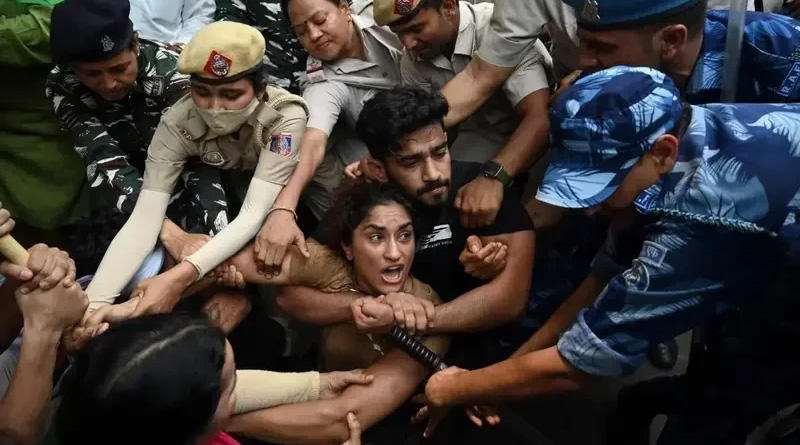 Wrestlers have taken shelter in unknown place, says Vinesh Phogat's husband amidst Delhi Police warning | Sangbad Pratidin
