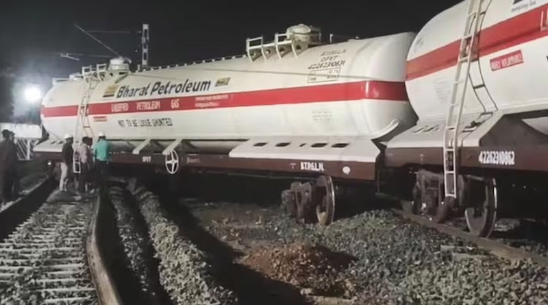 Goods train carrying LPG derails in Madhya Pradesh, major accident averted | Sangbad Pratidin