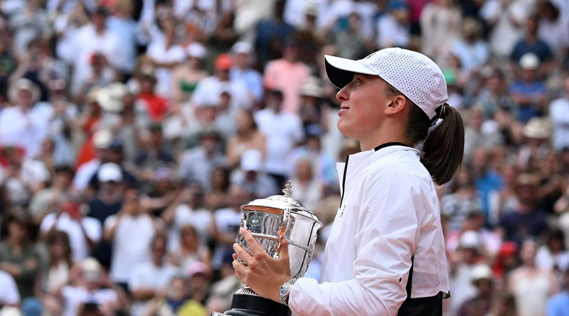 Iga Swiatek, Captures Another French Open Trophy | Sangbad Pratidin