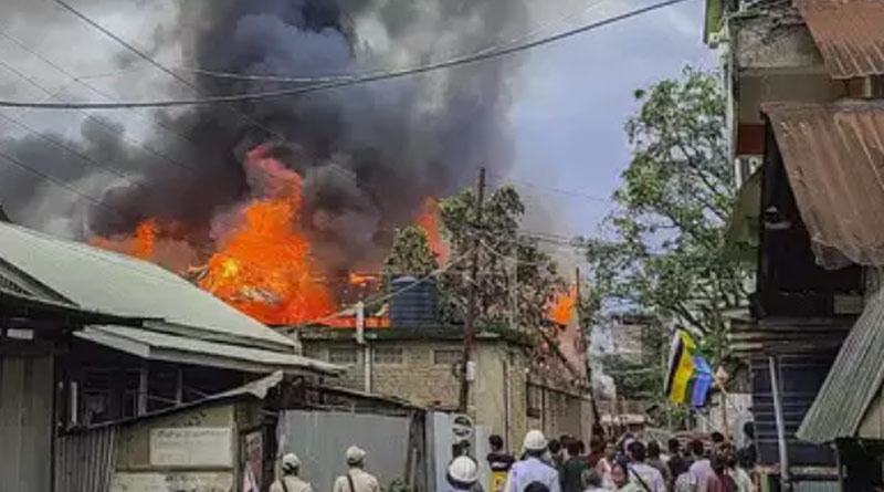 Security forces clash with mob in Manipur, seceral houses set on fire। Sangbad Pratidin