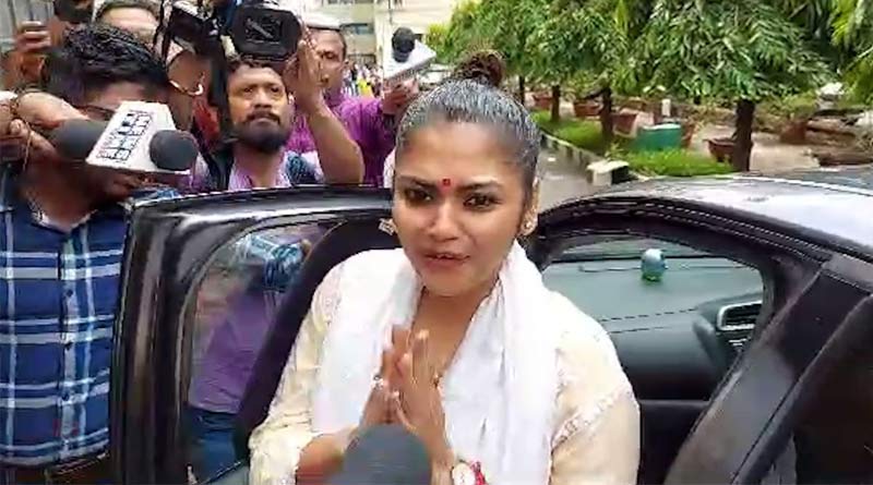 Yuva TMC leader Saayoni Ghosh arrives at CGO Complex । Sangbad Pratidin
