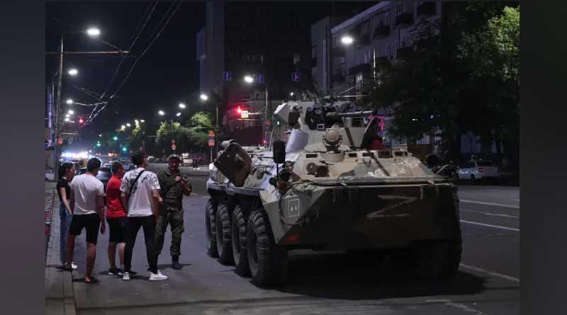 Vladimir Putin's Mercenary Fighters Turn On Russia, March Towards Major City | Sangbad Pratidin