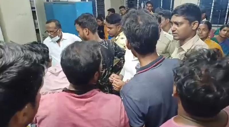 Patient party stage protest in Rampurhat Medical college | Sangbad Pratidin