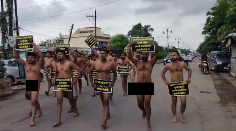 Men hold protest in Chhattisgarh। Sangbad Pratidin