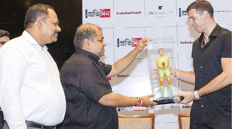 Emiliano Martínez attends Dinner organised by Sangbad Pratidin