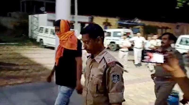 Man urinating on another man in Madhya Pradesh arrested late night। Sangbad Pratidin