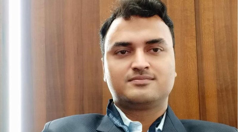 A bank manager allegedly kidnapped by goons in Bhatar | Sangbad Pratidin