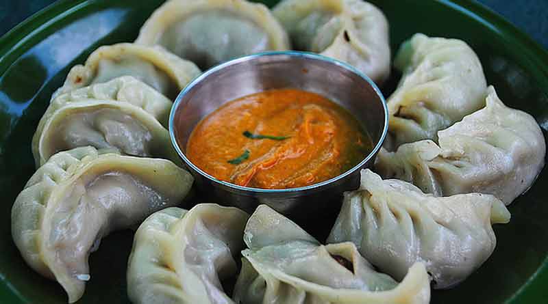 Bihar youth dies in momo-eating challenge with friends । Sangbad Pratidin
