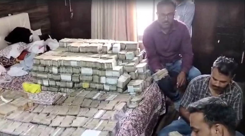Maharashtra man lost a whopping Rs 58 crore while winning around Rs 5 crore while gambling online। Sangbad Pratidin