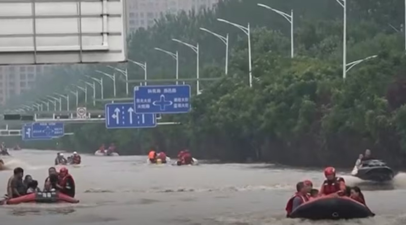 Beijing flooded as China sees highest rainfall in 140 years। Sangbad Pratidin