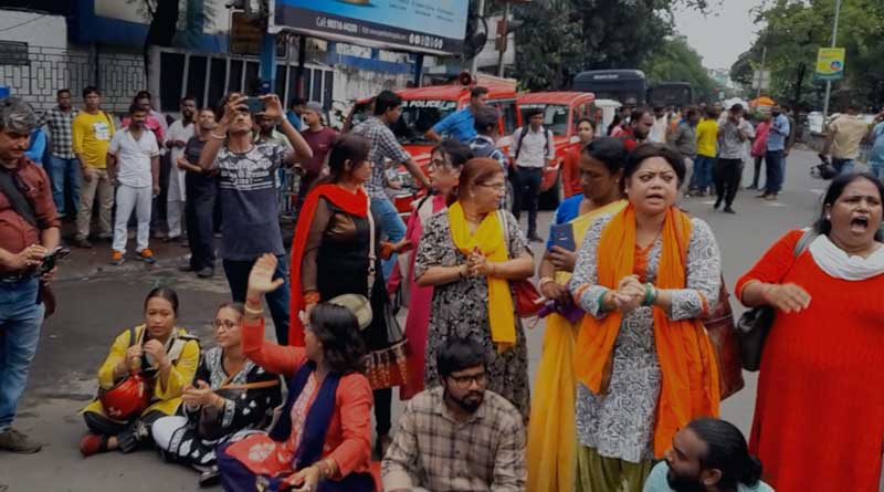 Jadavpur student death: BJP youth wing stages protest, cops crack | Sangbad Pratidin