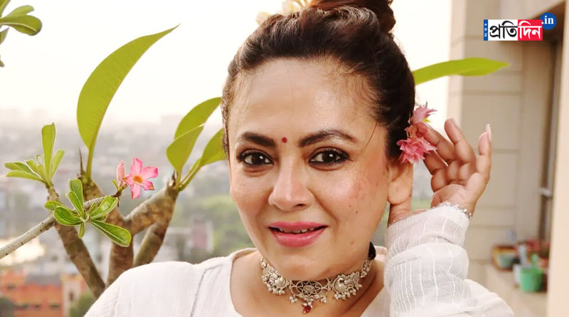 Sreelekha Mitra complaints cyber cell after facing scam over lakh rupees | Sangbad Pratidin