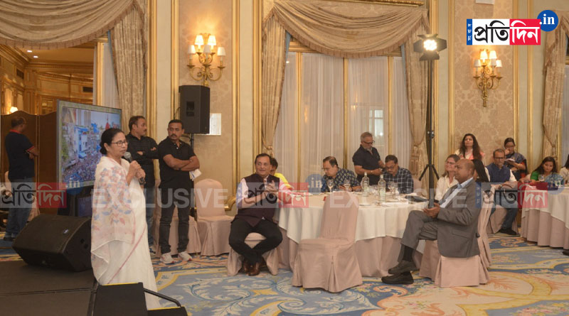 Mamata Banerjee interacts with NRIs of Barcelona । Sangbad Pratidin