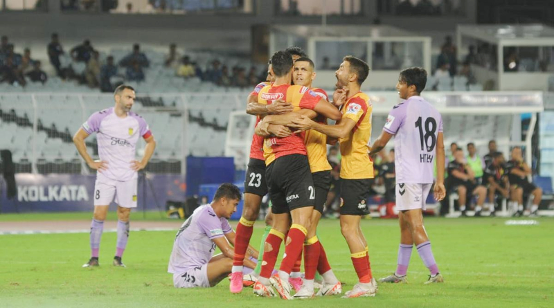 ISL 2023-24: Cleiton late freekick, East Bengal beat Hyderabad FC by 2-1। Sangbad Pratidin
