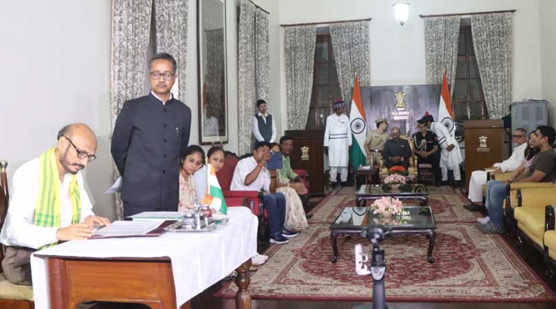 Governor C V Anand Bose raises controversy on the event of oath taking ceremony |Sangbad Pratidin