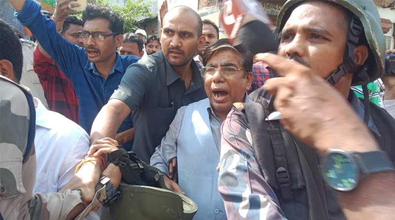 Union minister locked in party office, allegedly 'sold' party posts | Sangbad Pratidin