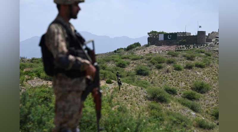 Pakistani Taliban militants attack security posts near Afghan border | Sangbad Pratidin