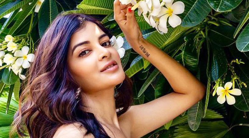 Madhumita Sarcar shares glimpses of her Arunachal outdoor shoot | Sangbad Pratidin