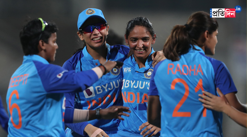 Amol Muzumdar was appointed as the new head coach of the Indian women's cricket team । Sangbad Pratidin