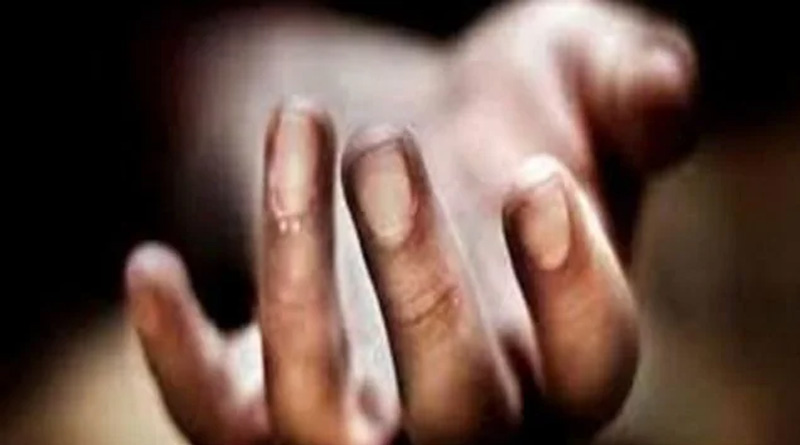 Man Hugs Wife in Railway Tracks and Both Run Over By Train In UP | Sangbad Pratidin