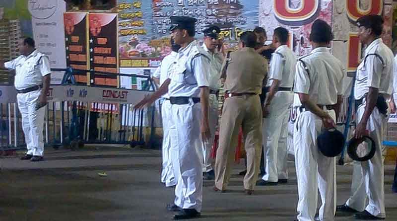 Durga Puja 2023: The use of mobile phone is strictly prohibited for police in Puja duty । Sangbad Pratidin