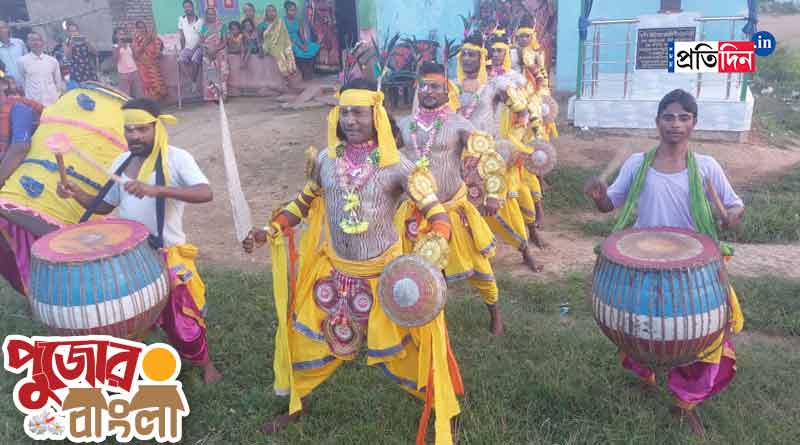Durga Puja In Village: Tragic story of a Natua dancer who lost his father at the time of puja । Sangbad Pratidin