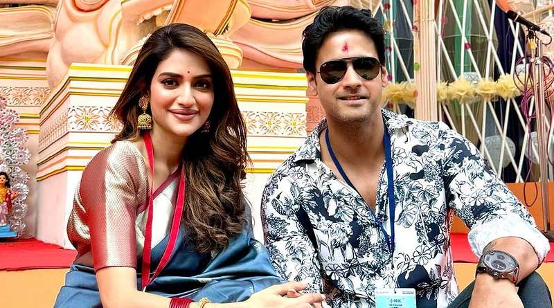 Celebrity Durga Puja: Nusrat Jahan and Yash Dasgupta shares their Shashthi Moments | Sangbad Pratidin