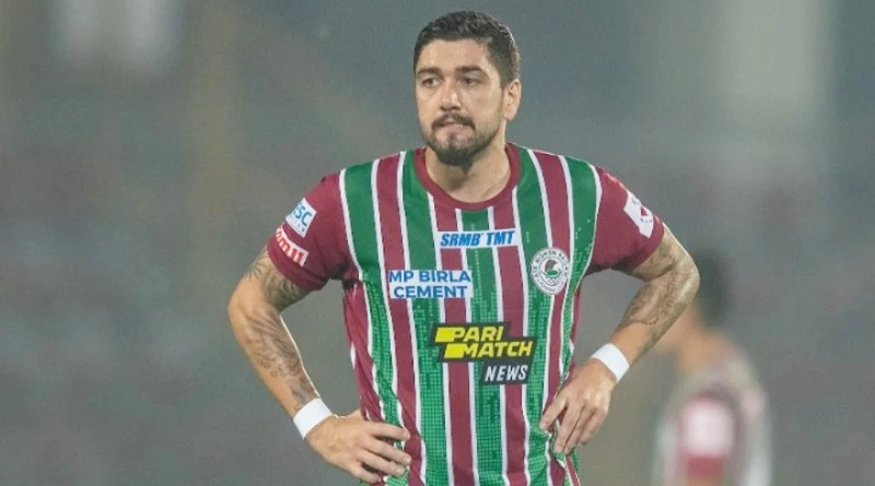 ISL 10: Another blow for Mohun Bagan as Dimitri Petratos walks off injury। Sangbad Pratidin