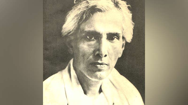 New controversy started with Sarat Chandra Chattopadhyay's statue in Hooghly amidst Nazrul Song row | Sangbad Pratidin
